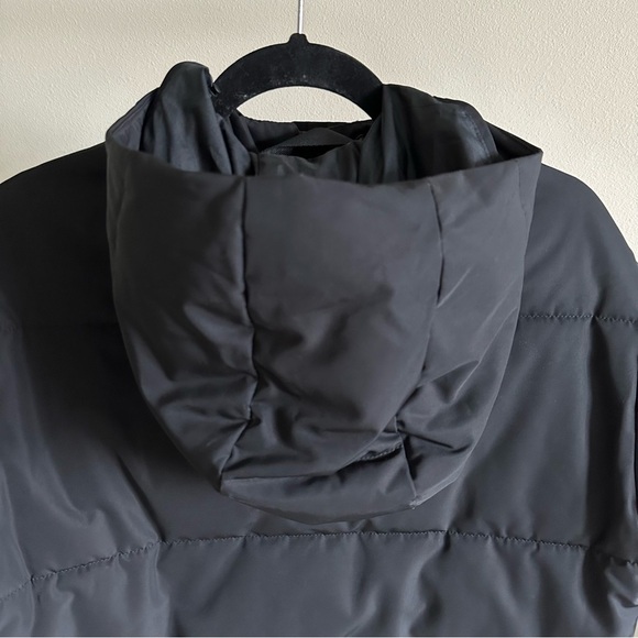 EVERLANE The ReNew Long Puffer in Black Medium - Picture 13 of 14
